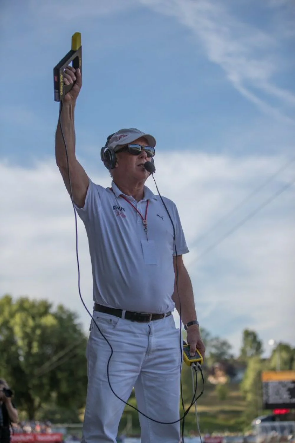 id-2018-spitzenleichtathletik-luzern_e-start_with_starter-small-51fdad50.c72dfbf4